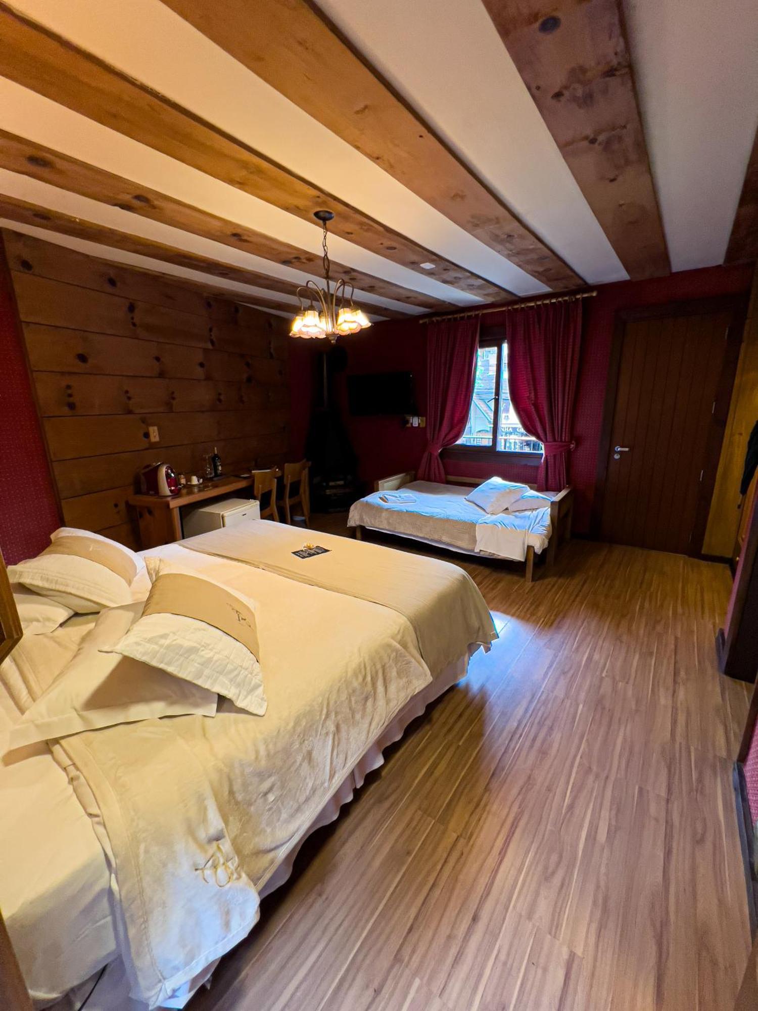 Hotel Giardino Di Pietra 格拉玛多 外观 照片